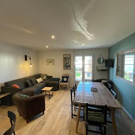 Maison Avec Idealement Placee Au Bois Feriehus